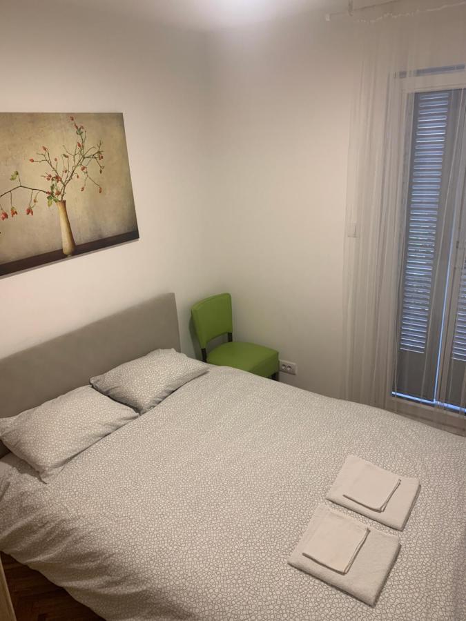 Apartman Fuerte 2 Белград Екстер'єр фото